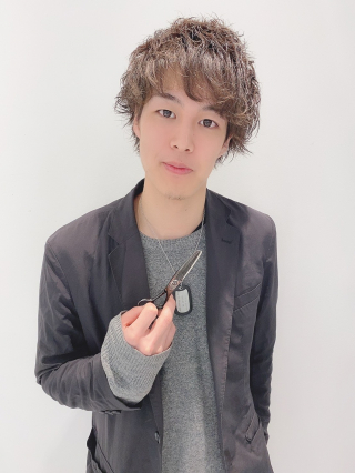 担当者詳細 表 貴皓 Earth 川崎店