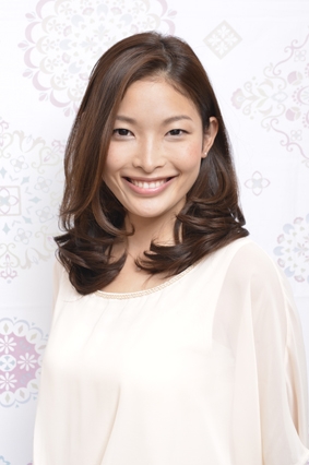 デザイン詳細 フェミニンカール 前田 千晶 Unhair 千葉中央店